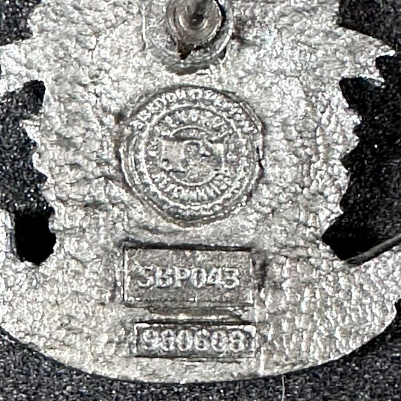 St. Louis Cardinals Baseball Pin Lapel Hat Collectible MLB Logo - Picture 2 of 6